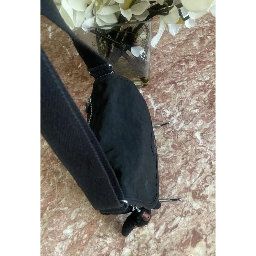Kipling Lucasta‎ black Small Flap Crossbody Shoulder bag EUC! $94